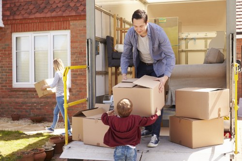 Professional removals and storage services in Fulham for home and business moves
