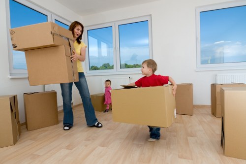 Secure temporary storage space in Fulham for moving and renovation