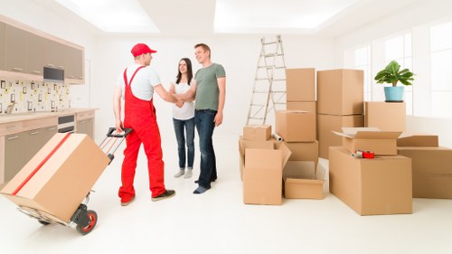 Example moving and storage cost breakdown in Fulham