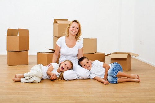 Secure storage units in Fulham with convenient access